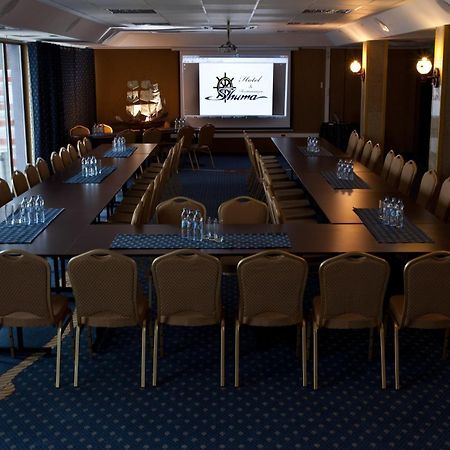 Shuma Hotel Dąbrowa Górnicza Buitenkant foto