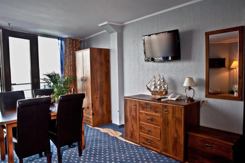 Shuma Hotel Dąbrowa Górnicza Kamer foto